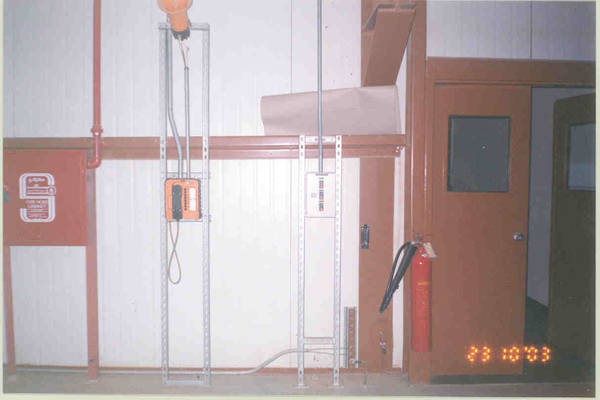 Walkable cable gallery located below the control room, allowing easy inspection and modification of control cables.