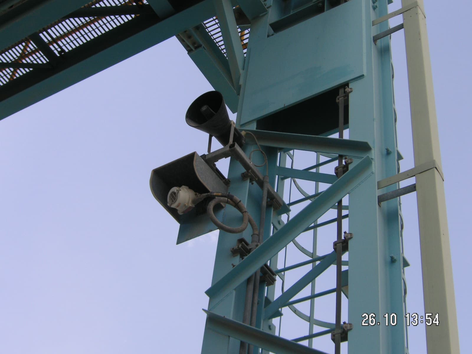 Overview of a Gas Turbine Power Plant structure showing the integration of major mechanical and electrical components.