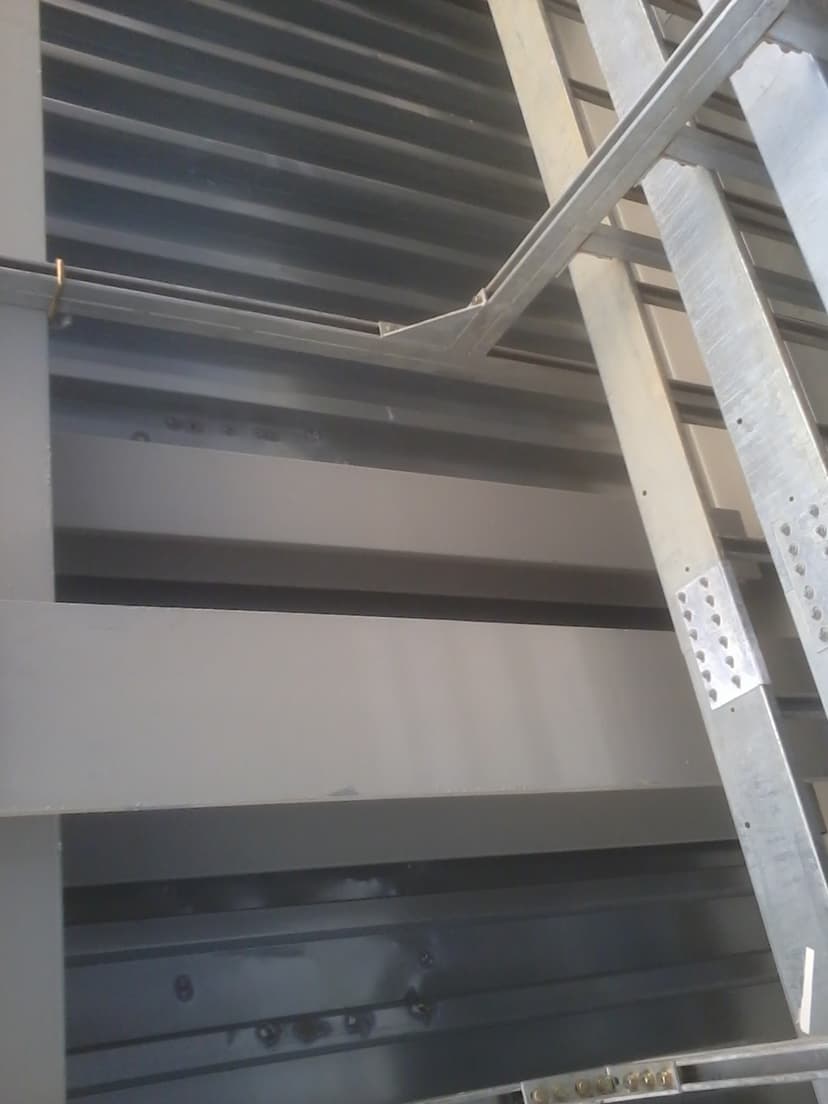 Cable tray elbow section